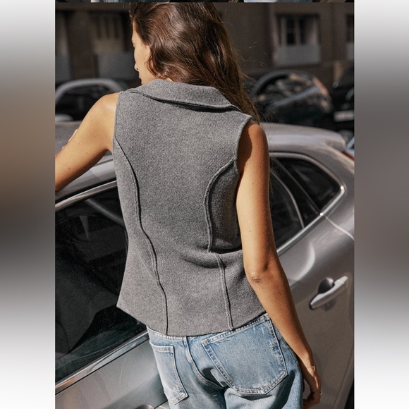 Zara zippered knit vest - Picture 2 of 7